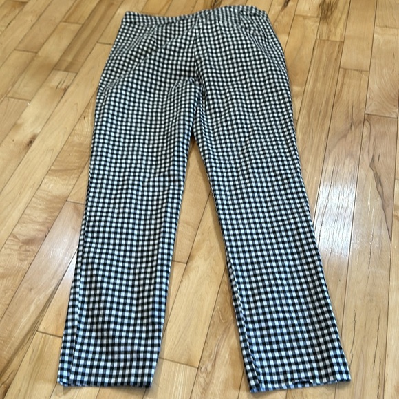 Zara Gingham Capris - Picture 2 of 9